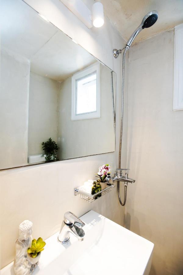 Whitelist Suite & Maisonette III In Mykonos Town Bagian luar foto